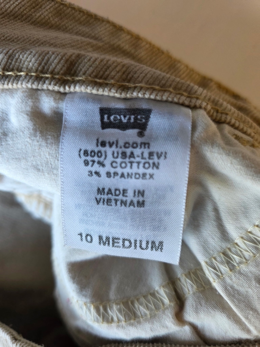Levi's Women's Corduroy Bootcut Pants in Khaki ~ Size 10 Slender 526 - Picture 7 of 10